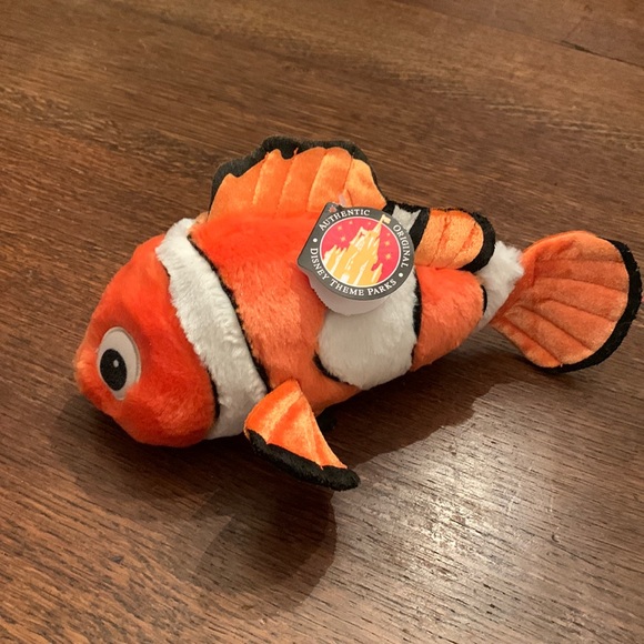 Nemo Plush Toy - Picture 1 of 5